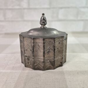 Vintage Ornate Godinger Silver Plated Oval Jewelry Trinket Box Red Velvet Lining